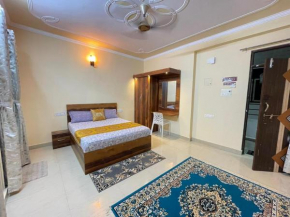 Shri Hari Apartment 1BHK Family Stay by Visit Kashi